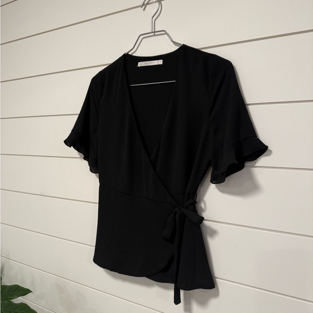 Zara Trafaluc Black Short Sleeve wrap Blouse with Subtle Sleeve Trim Feminine XS